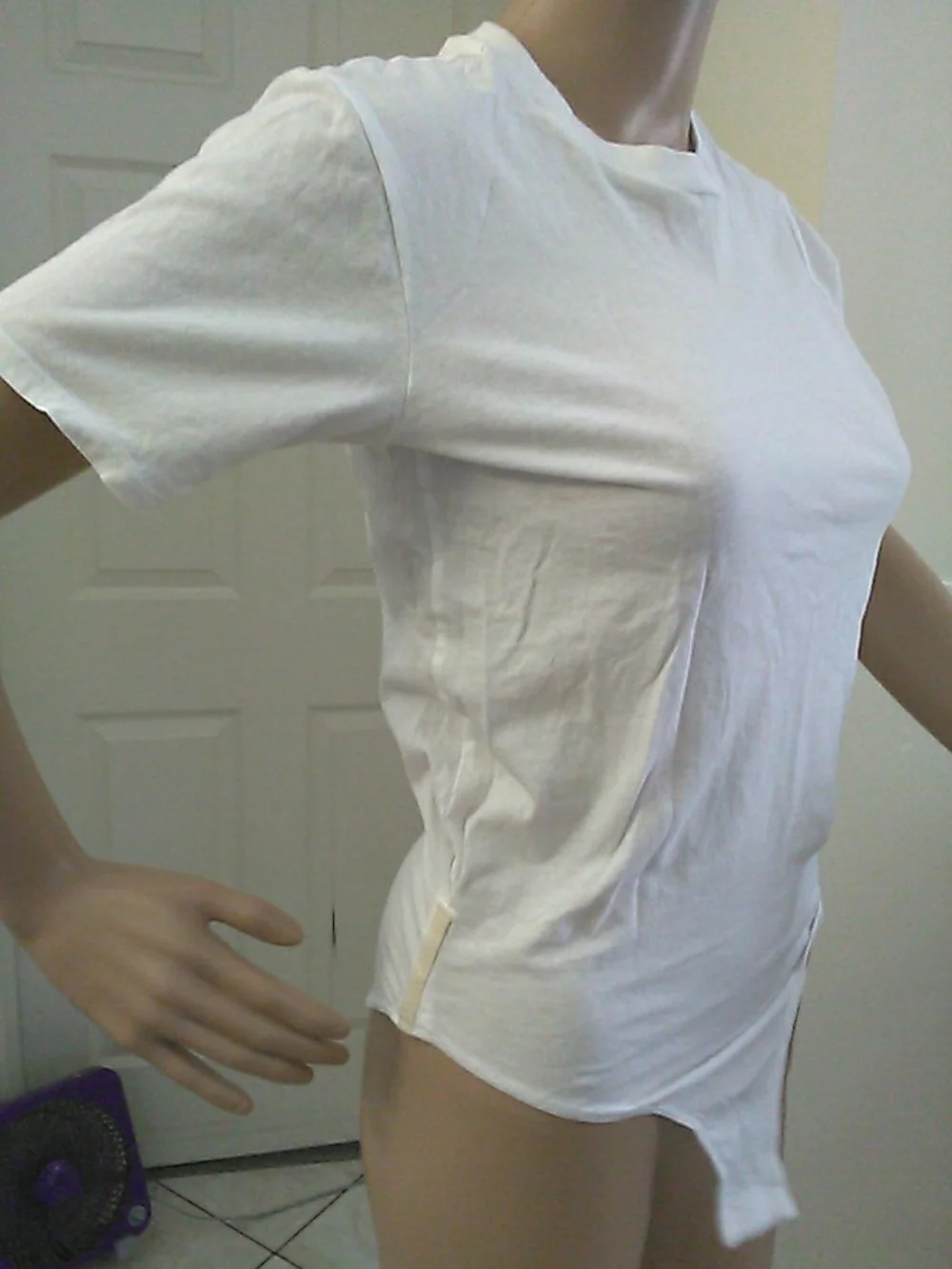 NWOT FREE PEOPLE BODYSUIT UNIQUE White Crewneck SZ.XS (SIDE CUT DIFF.)